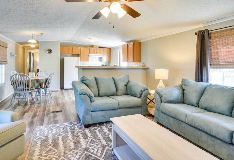 Supply Cottage W/ Deck < 2 Mi To The Beach!