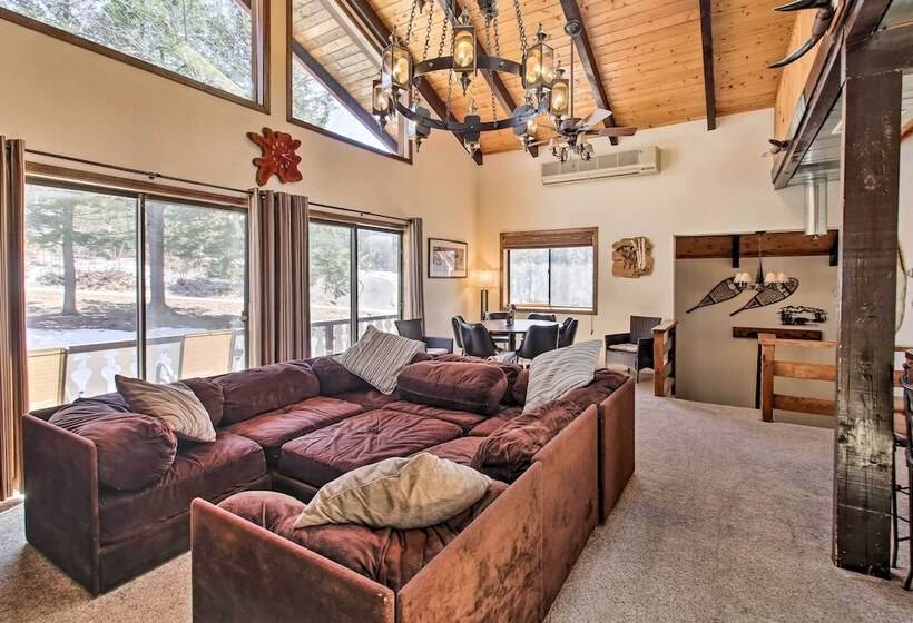 Swiss Style Chalet W/ Fireplace   Near Story Land!