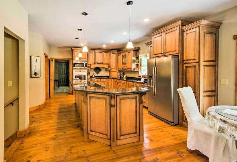 Tryon House W/ Hot Tub   Near Equestrian Centers!