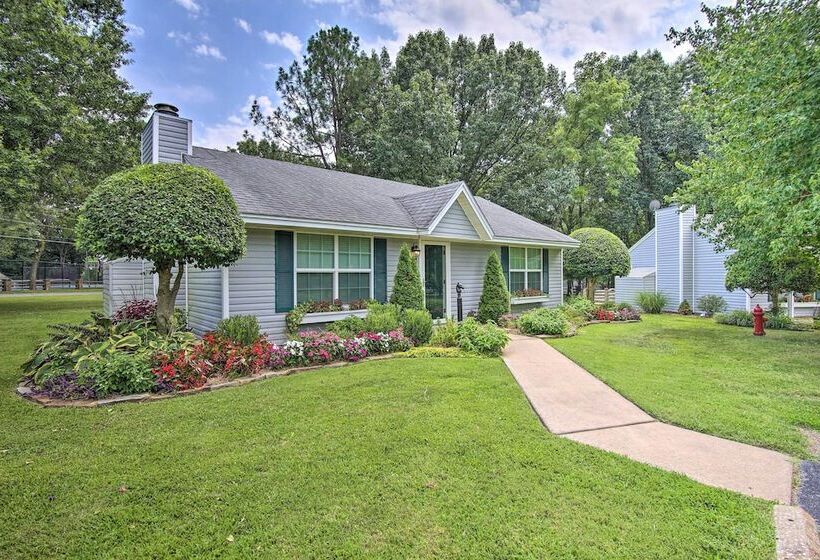 Grand Lake Cottage W/ Pool Access Near Shangri La!