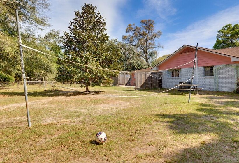Vibrant Pass Christian Oasis   3 Blocks To Beach!