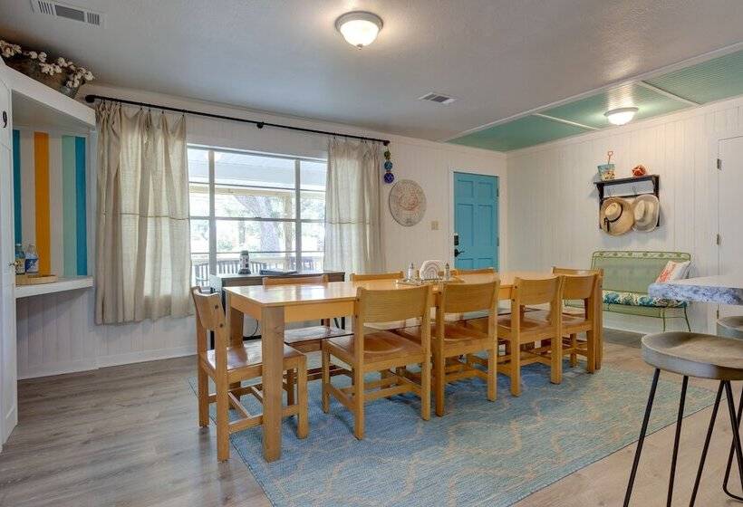 Vibrant Pass Christian Oasis   3 Blocks To Beach!
