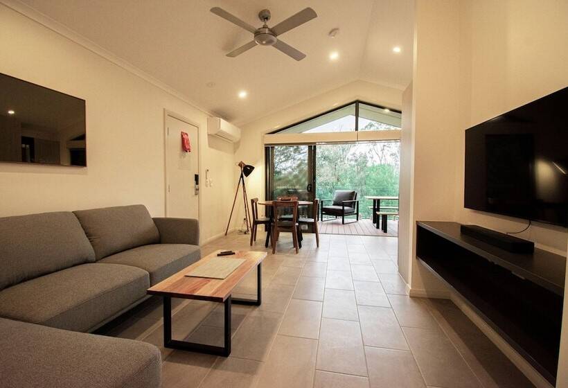 هتل Alivio Tourist Park Canberra