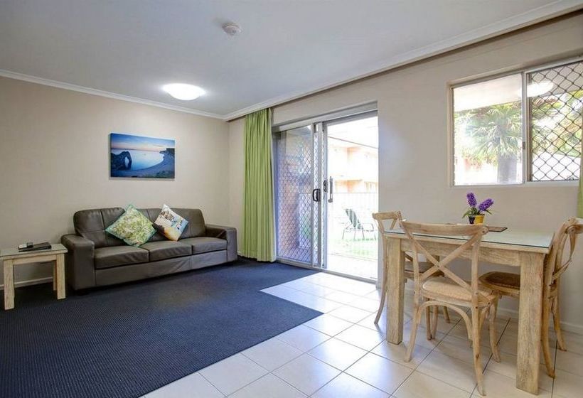 هتل Beachpark Apartments Coffs Harbour