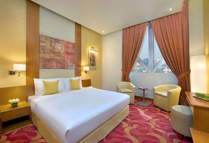 Fotos del hotel City Seasons Towers  Bur Dubai:  2