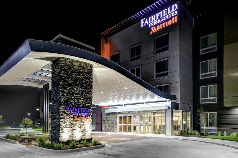 هتل Fairfield Inn & Suites By Marriott Lansing At Eastwood