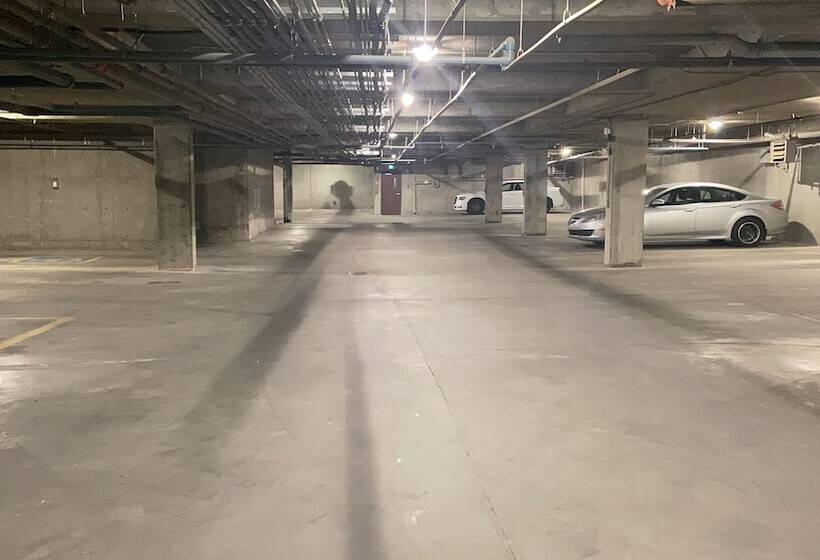 בית מלון כפרי Four Points By Sheraton Sherwood Park