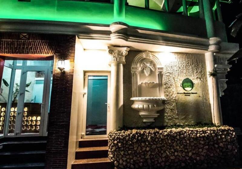 호텔 Green Monkey Resort Boracay