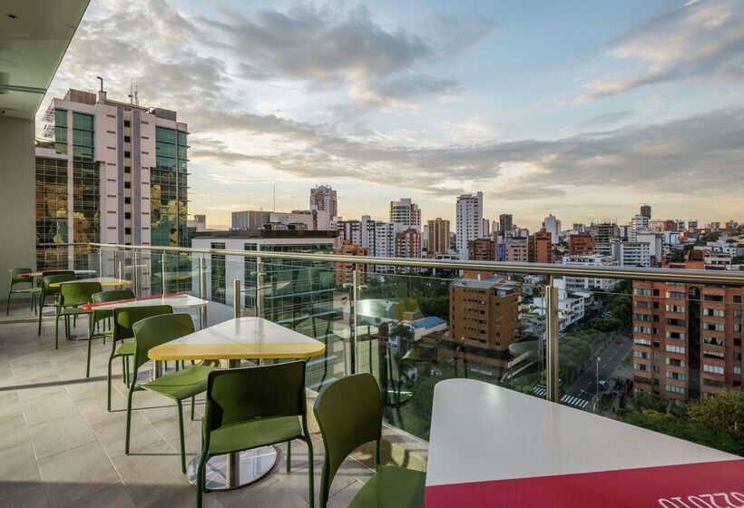 هتل Hampton By Hilton Bucaramanga