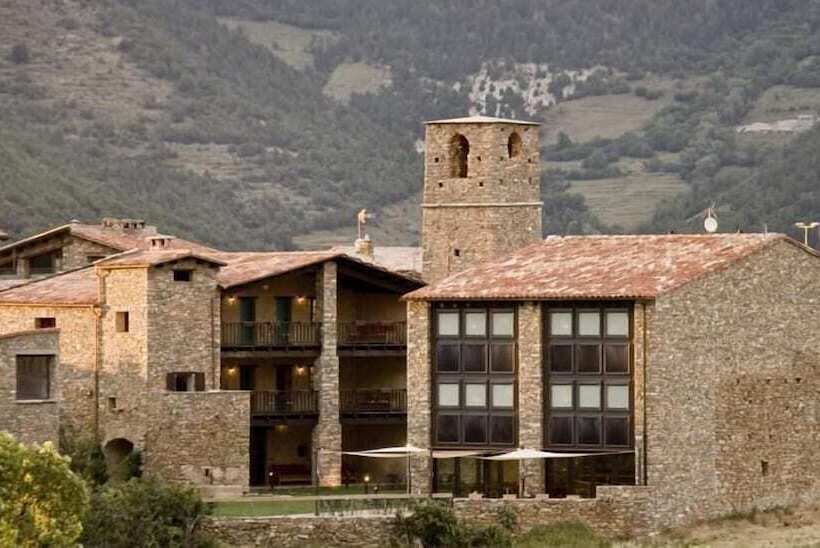 בית מלון כפרי Hosteria Toloriu 1848