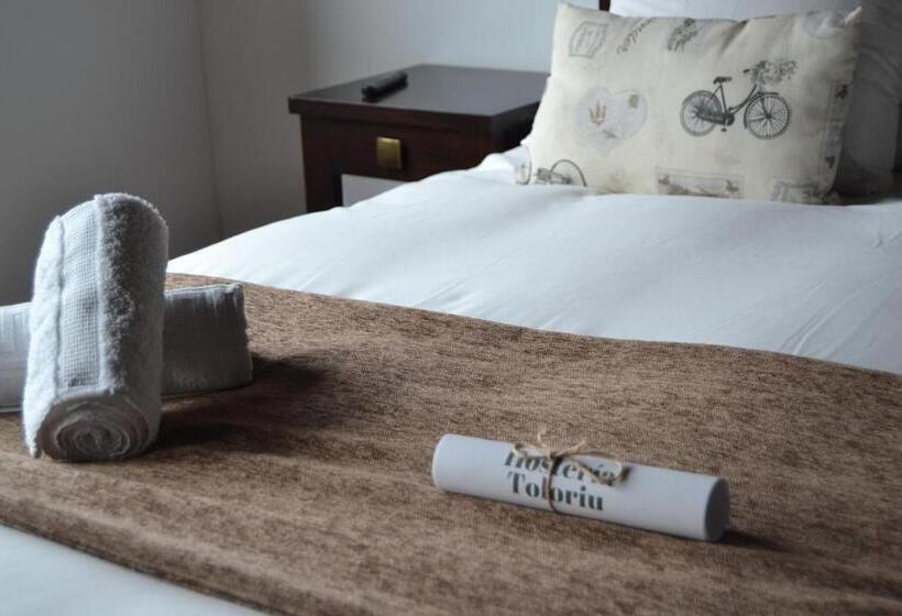 בית מלון כפרי Hosteria Toloriu 1848