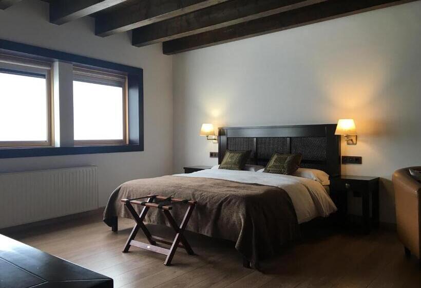 בית מלון כפרי Hosteria Toloriu 1848