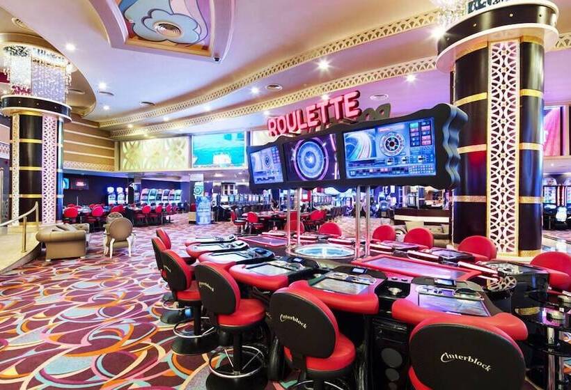 Fotos del hotel Merit Royal Premium Hotel  All Inclusive:  32