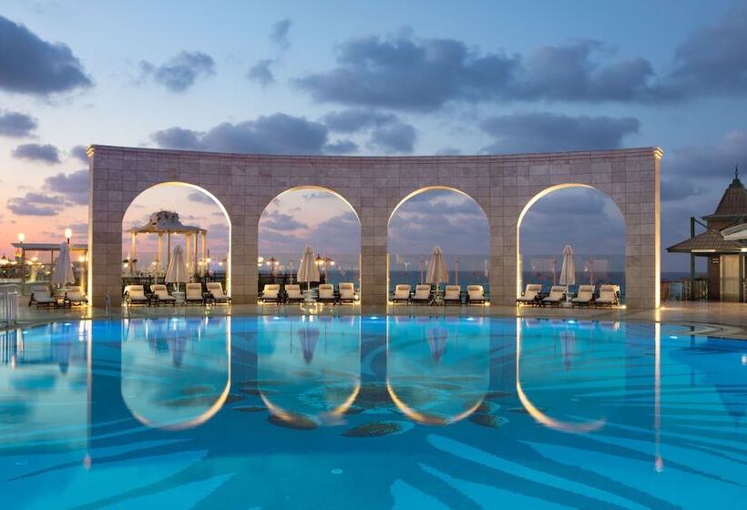 Fotos del hotel Merit Royal Premium Hotel  All Inclusive:  52