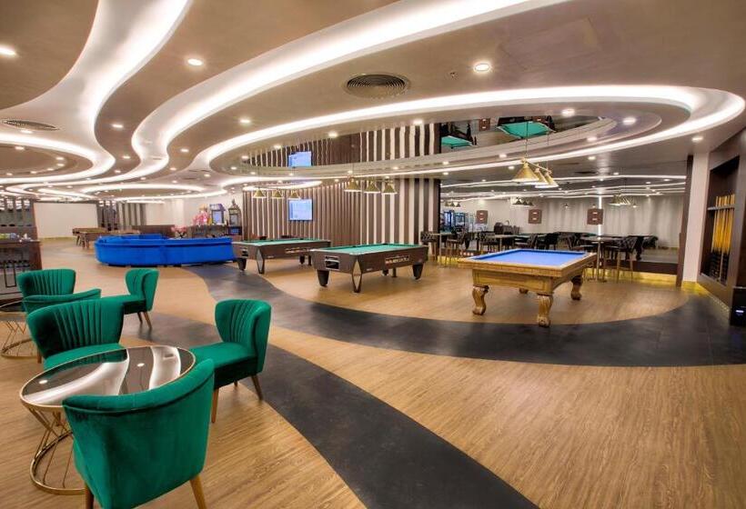 Fotos del hotel Merit Royal Premium Hotel  All Inclusive:  42