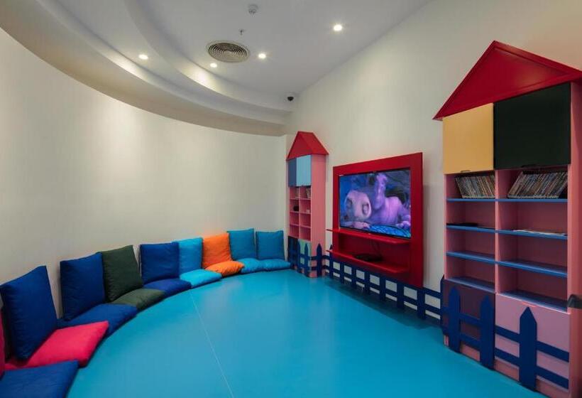Fotos del hotel Merit Royal Premium Hotel  All Inclusive:  37