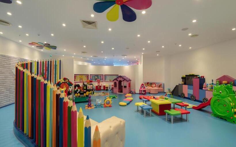 Fotos del hotel Merit Royal Premium Hotel  All Inclusive:  40