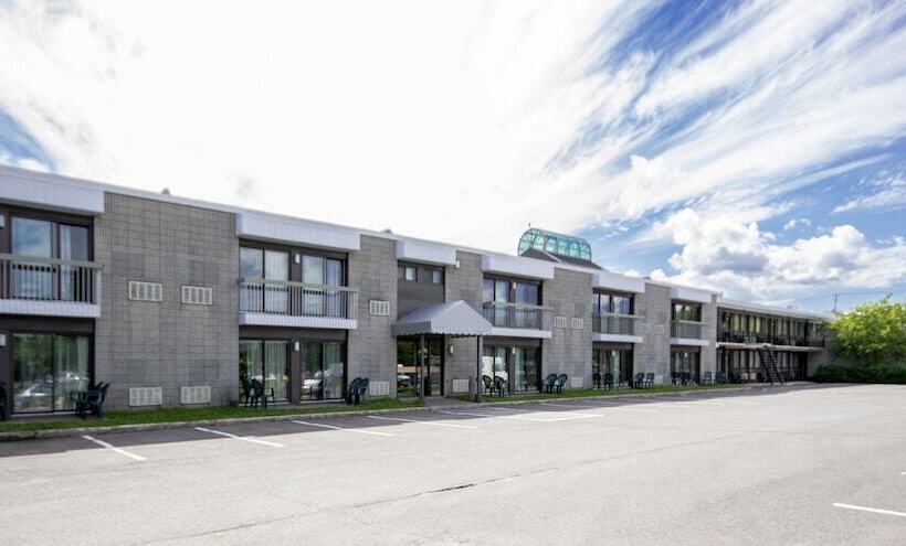 هتل Quebec Inn