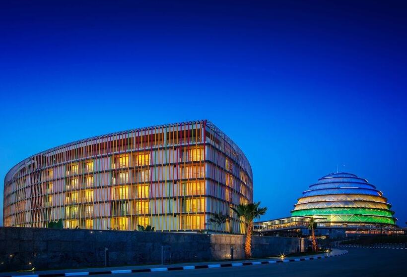 هتل Radisson Blu  & Convention Centre Kigali