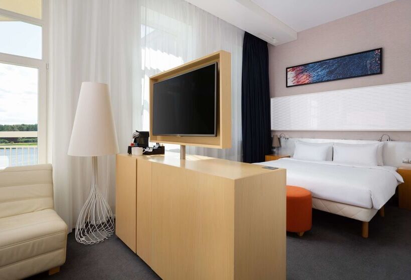 هتل Radisson Resort, Zavidovo
