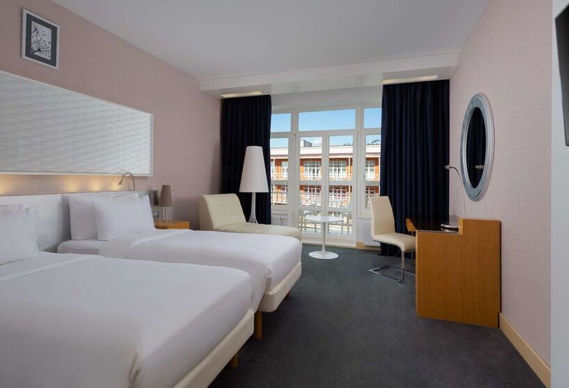 هتل Radisson Resort, Zavidovo