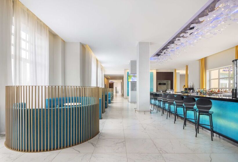 هتل Radisson Resort, Zavidovo