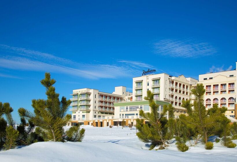 هتل Radisson Resort, Zavidovo