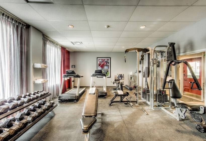 בית מלון כפרי Staybridge Suites   University Area Osu, An Ihg