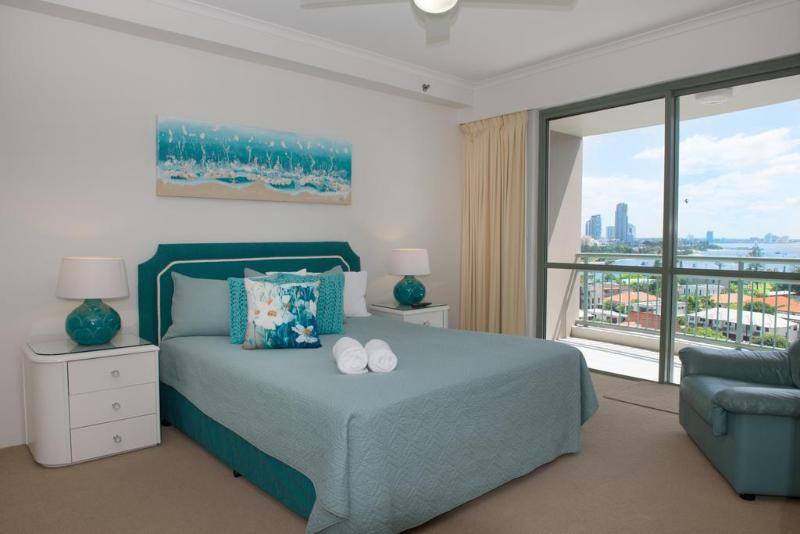 호텔 The Meriton Apartments On Main Beach
