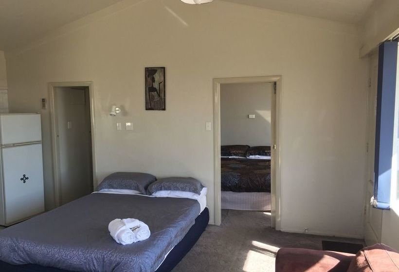 Fotos del hotel Jack & Di S Lakefront Motel:  3