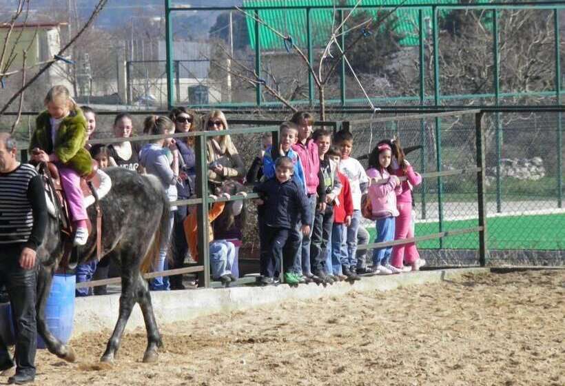 Lefkoritis Resort