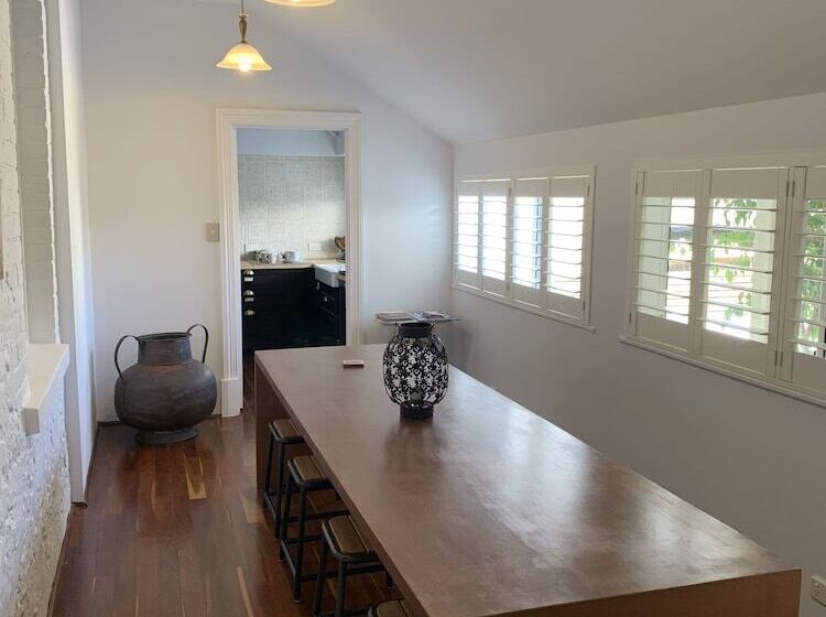 پانسیون Arundel S Boutique Accommodation