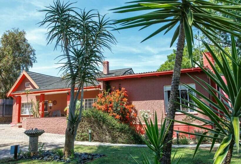 پانسیون Gumtree Guest House