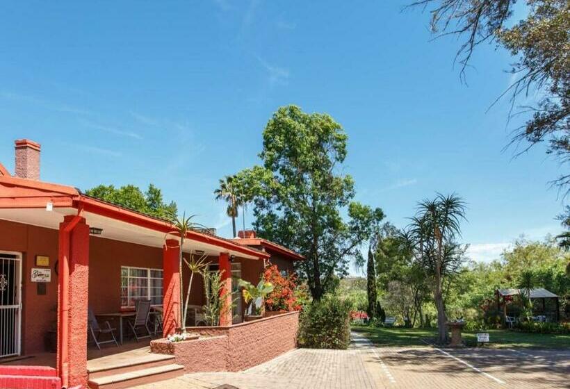 پانسیون Gumtree Guest House