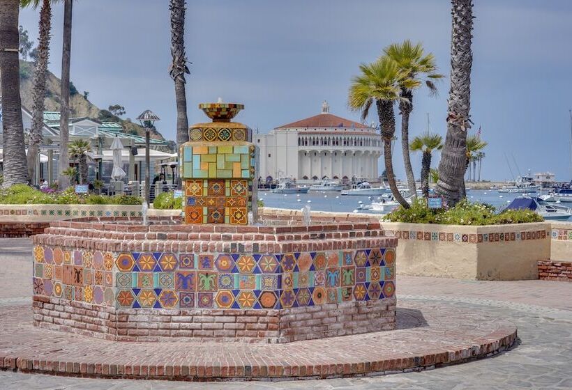 Catalina Island Duplex   Steps To Beach & Pier!