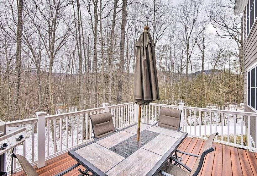 North Conway Home ~ 2 Mi To Cranmore Mountain!