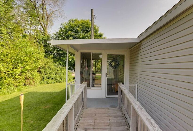 Charming South Haven Home   Great Location!