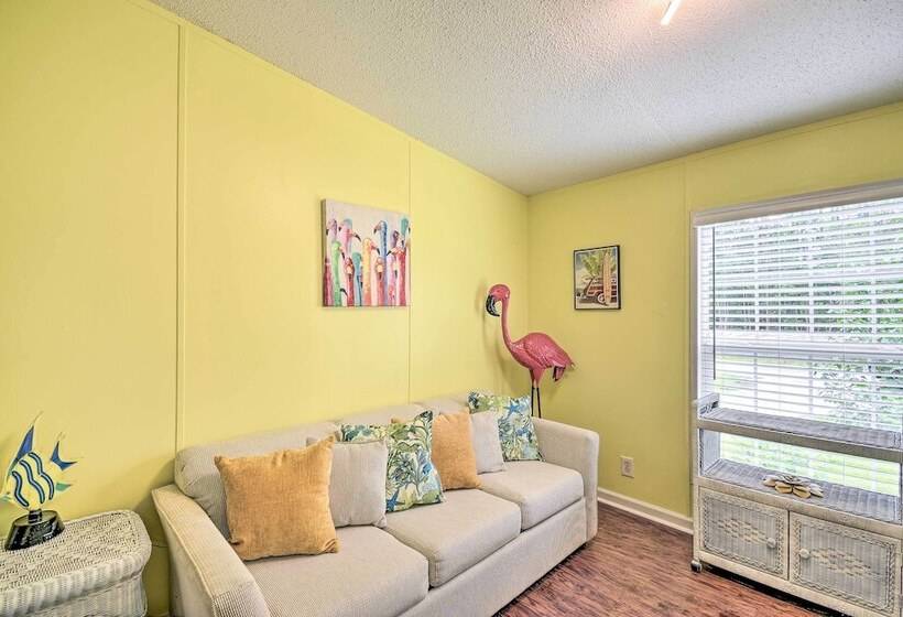 Charming Supply Home < 2 Mi To Holden Beach!