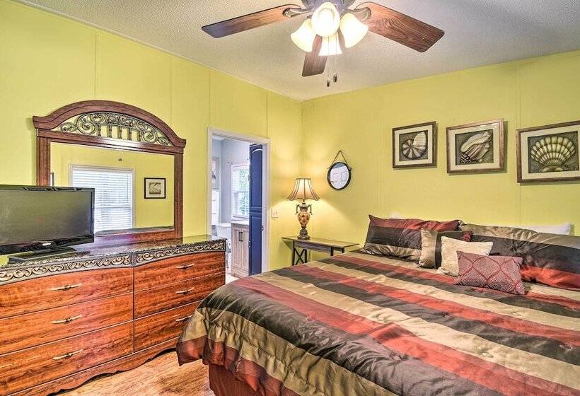 Charming Supply Home < 2 Mi To Holden Beach!