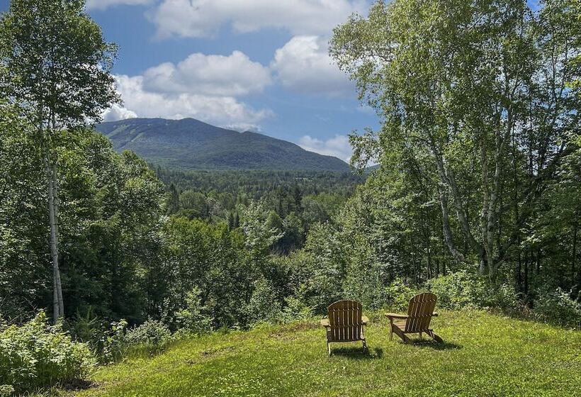 Private Patio: Colonial Home On Kingdom Trails!