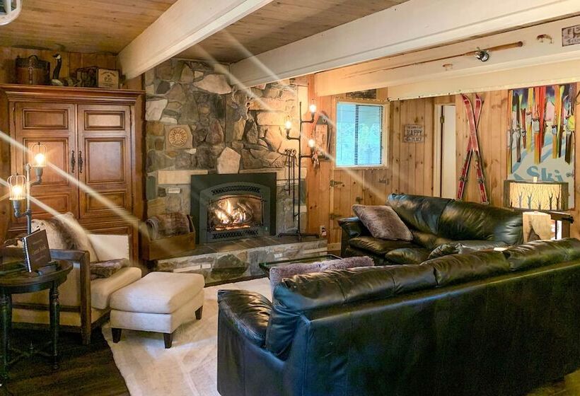 Cozy A Frame W/ Hot Tub, Fire Pit, & Fireplace!