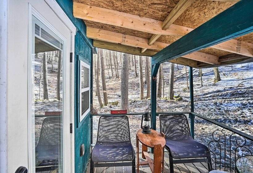 Hike & Swim On Site: Cozy Falls Brook Cabin