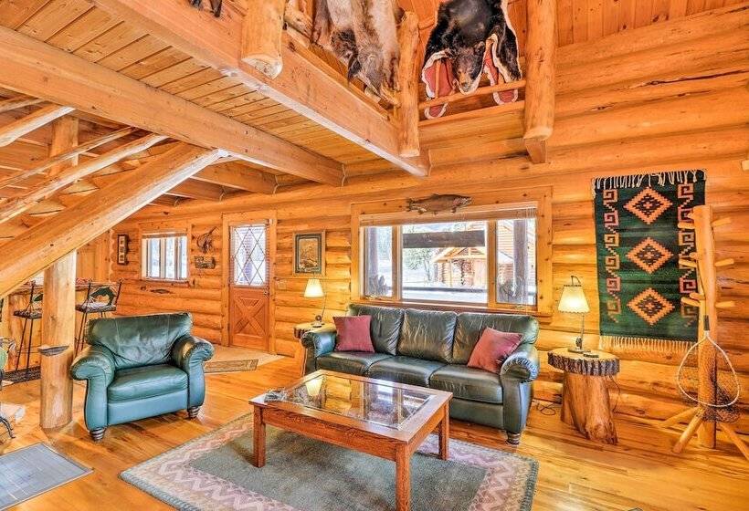 Cozy Glacier Park Log Cabin    Best In The West!