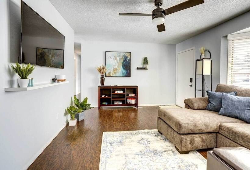 Cozy Sioux Falls Home   7 Mi To Downtown!