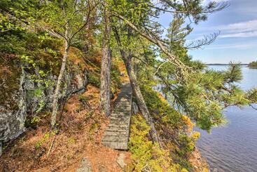 Charming Stop Island Cabin W/ Boat Dock & Beach!