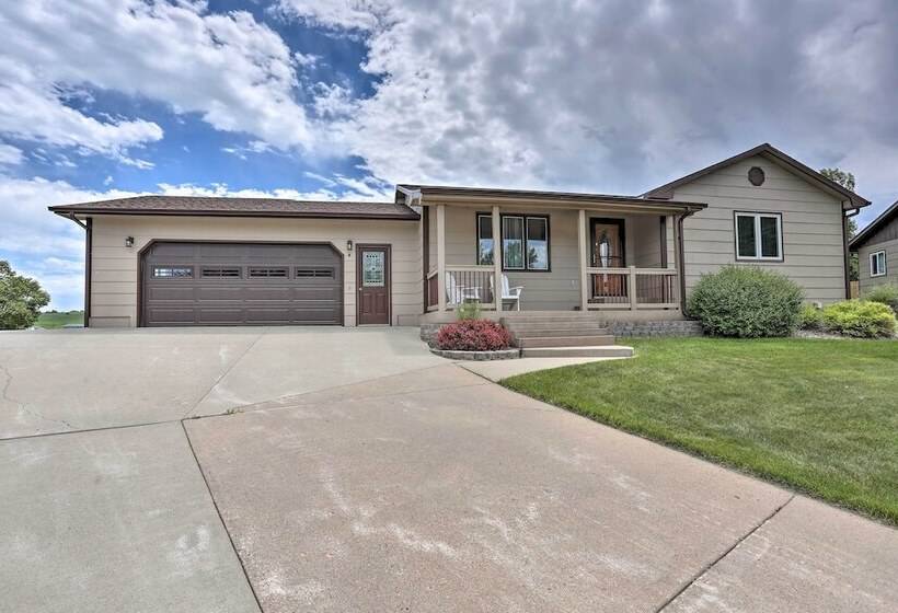 Cozy Sturgis Home W/ Yard, 2 Mi To Main St!