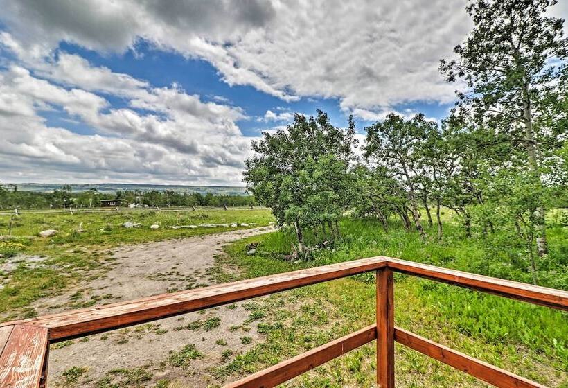 Duck Lake Cabin Rental Near Glacier National Park!