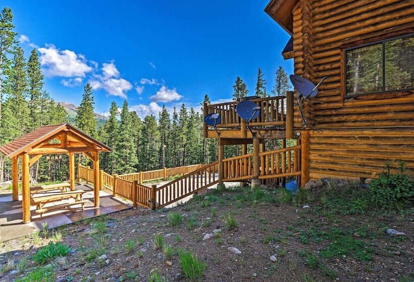Expansive Alma Cabin W/ Hot Tub & Mountain Views!