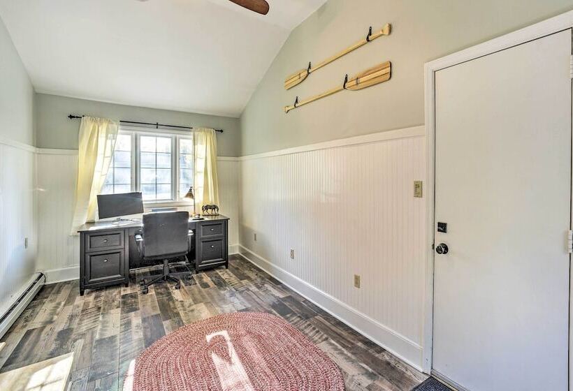 Family Friendly Retreat W/ Hot Tub: 1 Mi To Dtwn