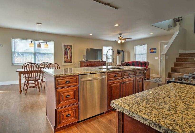 30 Mi To Crested Butte: Dog Friendly Home By River